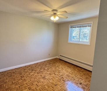 421 West Street, Orillia - Photo 5