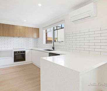 2/392 Bay Road, Cheltenham - Photo 2