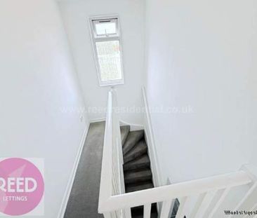 2 bedroom property to rent in Southend On Sea - Photo 3