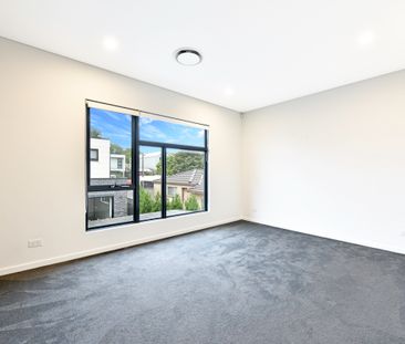 15A Flood Street, Leichhardt NSW 2040 - House For Rent | Domain - Photo 4