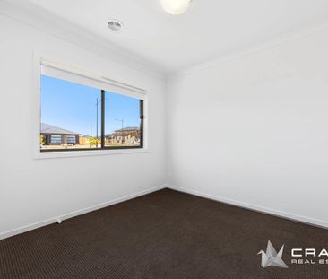 THE IDEAL FAMILY HOME - Photo 2