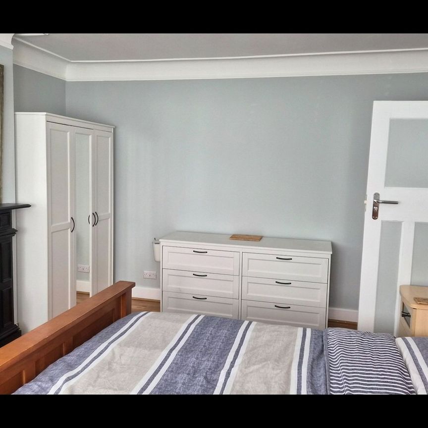 Room in a Shared House, Alexandra Park Road, N22 - Photo 2