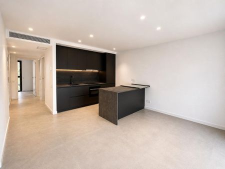 2 room luxury Flat for rent in Barcelona, Spain - Photo 2