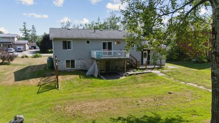 For Lease - 40 Greenwood Crescent, Kawartha Lakes, Ontario - Photo 3