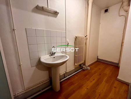 T2 bis au rdc saint claude - Photo 3