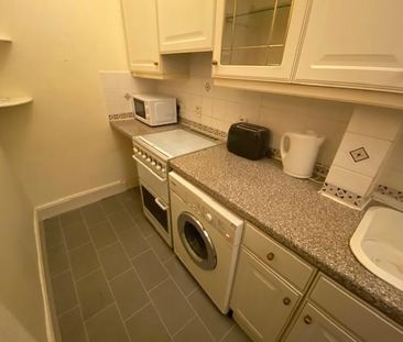 1 bedroom flat to rent - Photo 6