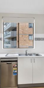 8/57 Elizabeth Bay Road, Elizabeth Bay NSW 2011 - Apartment For Rent | Domain - Photo 3