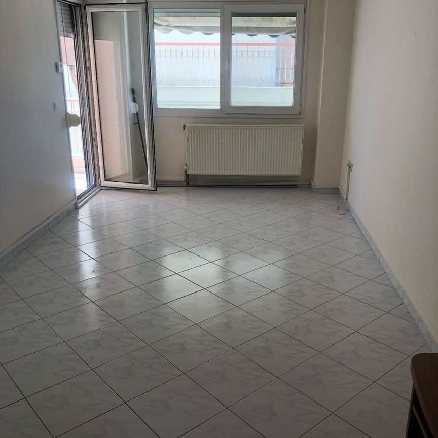 Studio/Γκαρσονιέρα για ενοικίαση Κέντρο (Θέρμη) - Photo 1