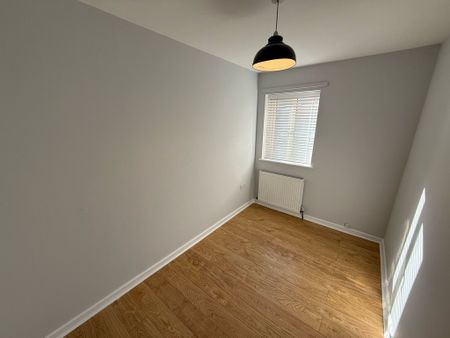 2 bedroom to let - Photo 4