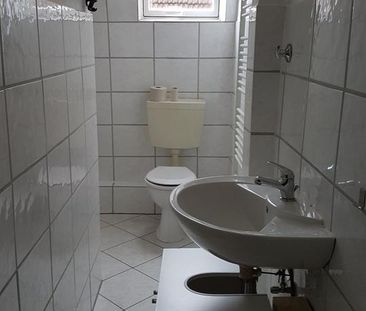 Schöne 2ZKB mit Gartenzentral gelegen. - Photo 1