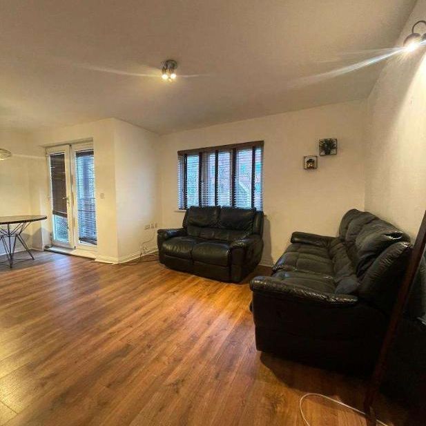 Mellish Street, Canary Wharf, South Quay, London, E14 - Photo 1