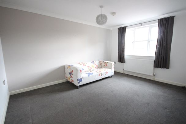 1 bedroom Apartment to let - Photo 1