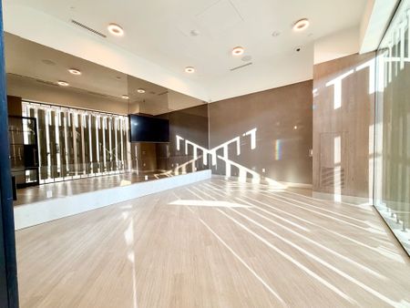 For Lease - 30 Inn On The Park Drive Unit# 802, Toronto, Ontario - Photo 2