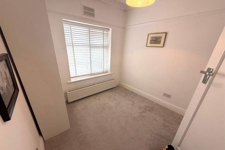 4 Bedroom Detached To Let - Photo 5