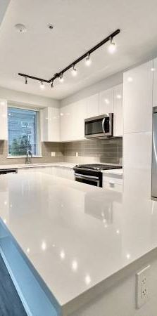 LANGLEY 2 BED 2 BATH CONDO AVAILABLE - Photo 1