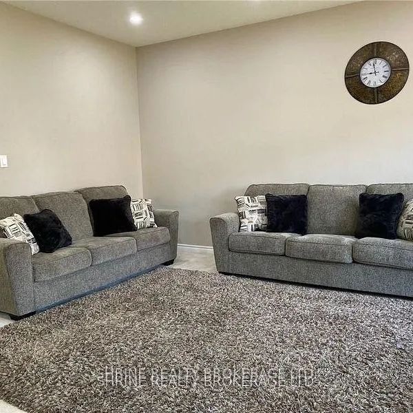 1157 MEDWAY PARK DRIVE - Photo 1