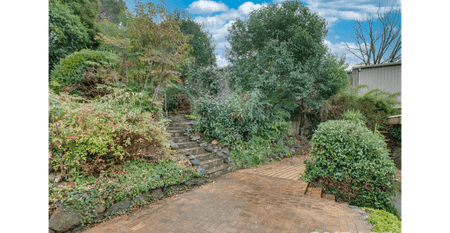 SPACIOUS ELEVATED HOME, OVER LOOKING ALBURY! - Photo 4