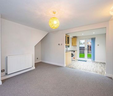 2 bedroom terraced house to rent - Photo 2