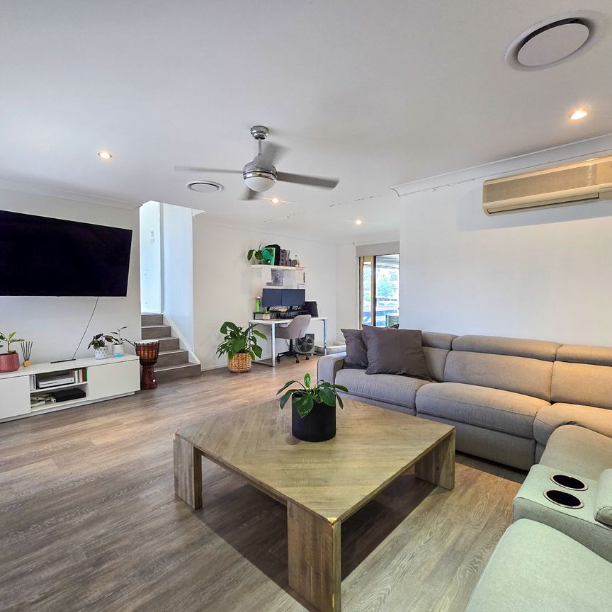 Bright, Modern & Spacious - Photo 1