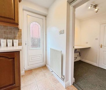 3 bedroom House To Let - Photo 5