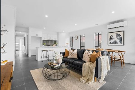 MODERN 4 BEDROOM FOR RENT - Photo 2