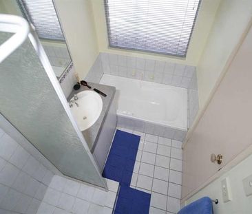 3 Lakewook Cove, Kenwick WA 6107 - House For Rent - $680 | Domain - Photo 6