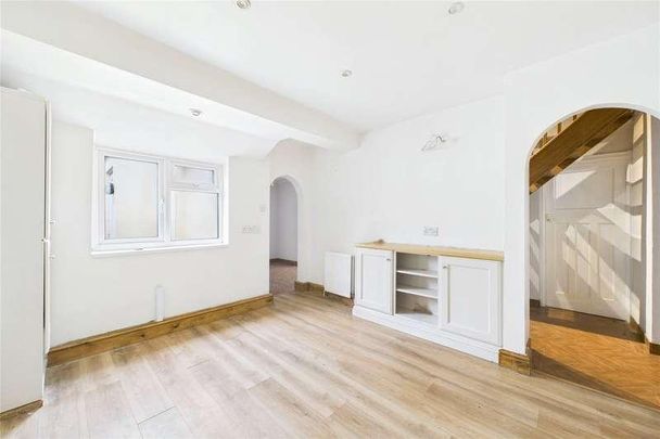 Westfield Road, Winnersh, Wokingham, Berkshire, RG41 - Photo 1