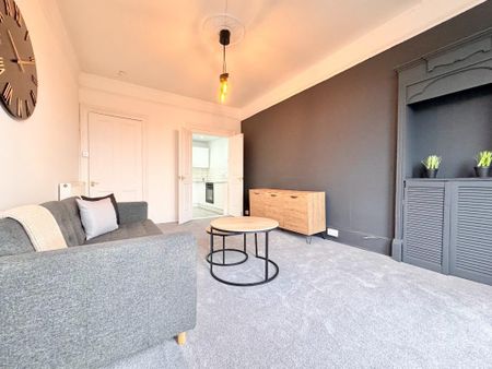 2 bedroom flat to rent - Photo 3