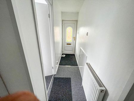 2 bed lower flat to rent in NE12 - Photo 4