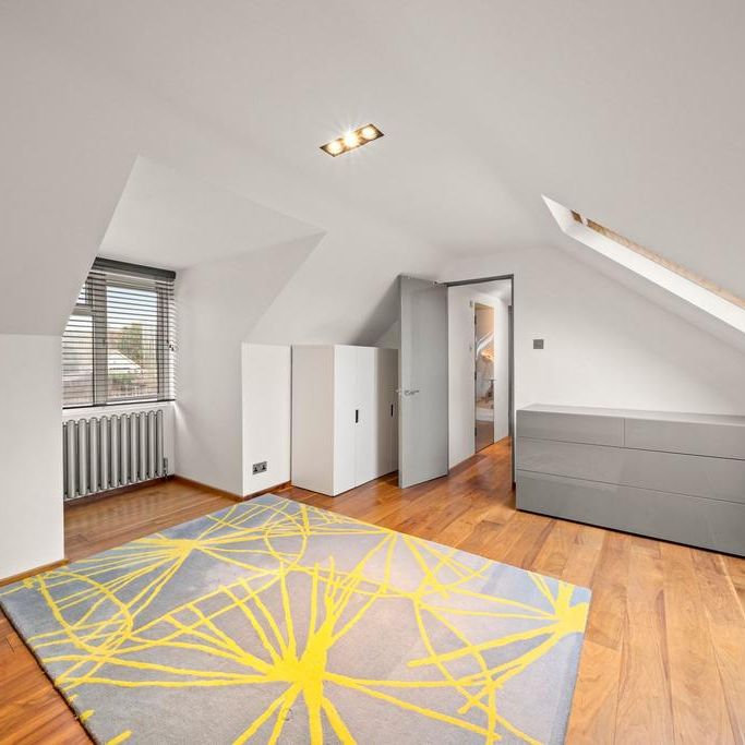 4 bedroom detached house to rent - Photo 1