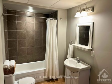 For Lease - 44 Elgin Street Unit# 4, Arnprior, Ontario - Photo 3