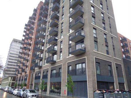 2 bedroom flat to rent - Photo 4