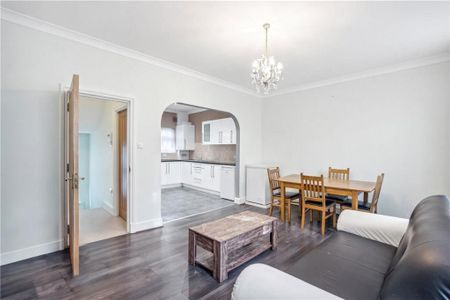 2 bedroom flat to rent - Photo 2