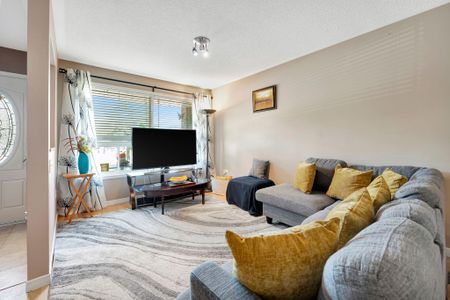 For Lease - 39 Marilyn Court, Hamilton, Ontario - Photo 4