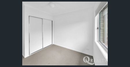 🏡Lease ends 31st May 2026 !!! Beauty in Rosewood - Photo 4