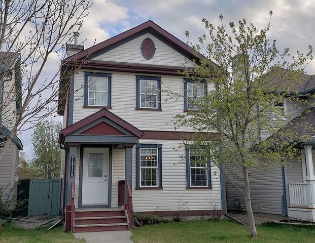 Lovely 4 Bedroom 2.5 Bathroom, Finished Basement | 12115 17 Avenue Southwest, Edmonton - Photo 1