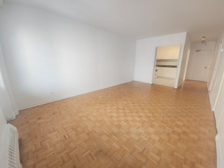 2300 Rue St Mathieu, Montréal (Ville-Marie), QC H3H - Photo 5