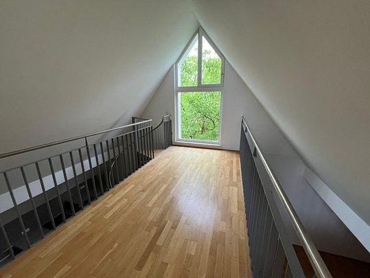 Moderne Dachgeschoßwohnung mit Galerie im Nonntal - Photo 1