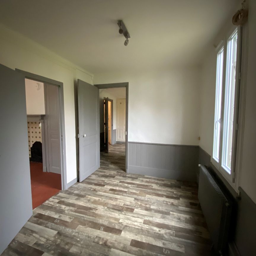 APPARTEMENT T3 AVEC COURETTE COMMUNE - Photo 1