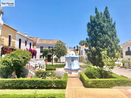 2 room luxury House for rent in Marbella, Andalusia - Photo 3