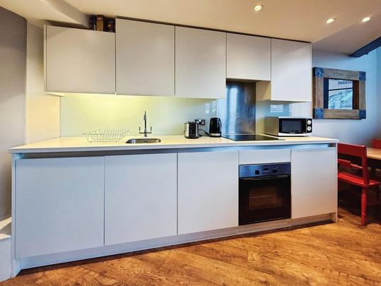 1 bedroom flat to rent - Photo 1