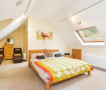 Ashford Villa - Photo 5