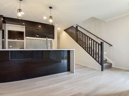 Stunning Brand new 6 x bedroom Papatoetoe home! - Photo 3