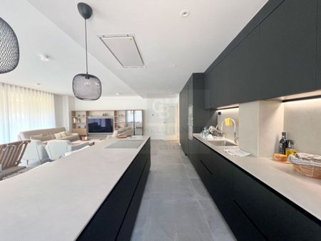 4 room luxury Apartment for rent in Salou, Spain - Photo 5