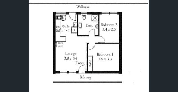 Modern upstairs unit fantastic location! - Photo 1