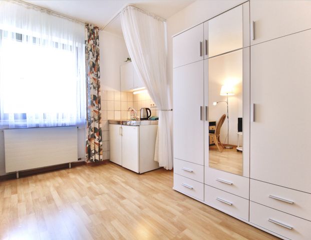 1 Zimmer in Düsseldorf - Photo 1