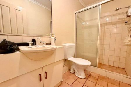 DESIRABLE OSPREY - 3x2 Villa in Secure Complex with Pool - Photo 5