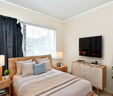 Tidy Three-Bedroom Home - Photo 2