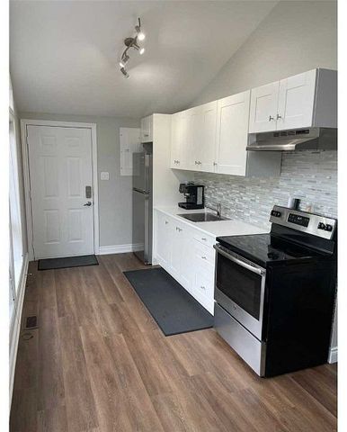 For Lease - 11 13th St S Street, Wasaga Beach, Ontario - Photo 3