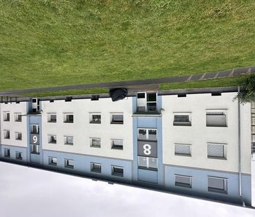 Gemütliche 2,5-Zi.-Wohnung mit Balkon! - Foto 1